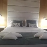 Foinikounta View 公寓式酒店