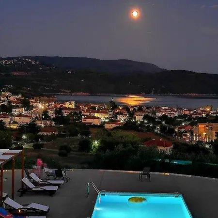 Aparthotel Foinikounta View