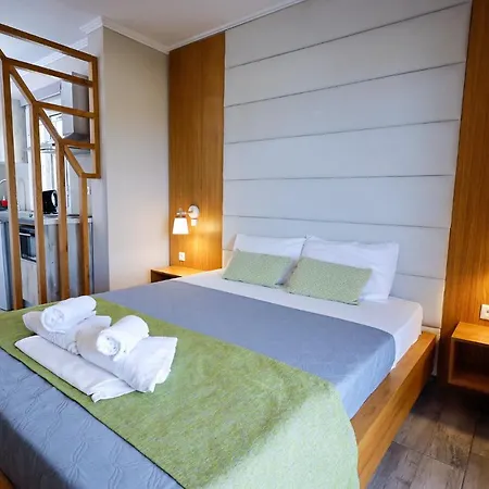 Aparthotel Foinikounta View