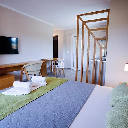 Apartahotel Foinikounta View