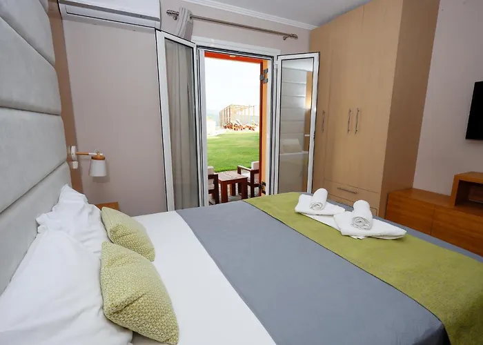 Apartmanhotel Foinikounta View 3*