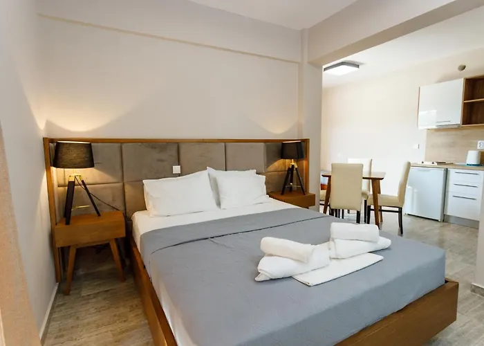 Foinikounta View מלון דירות 3*